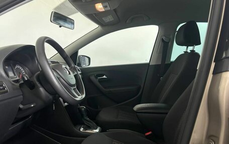 Volkswagen Polo VI (EU Market), 2016 год, 1 300 000 рублей, 7 фотография