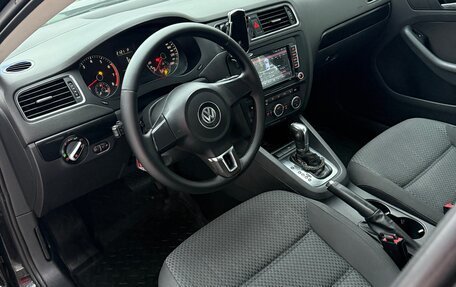 Volkswagen Jetta VI, 2012 год, 820 000 рублей, 10 фотография