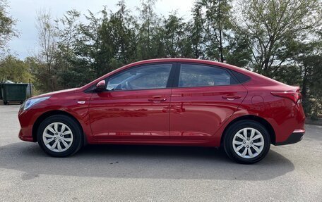 Hyundai Solaris II рестайлинг, 2022 год, 1 870 000 рублей, 5 фотография