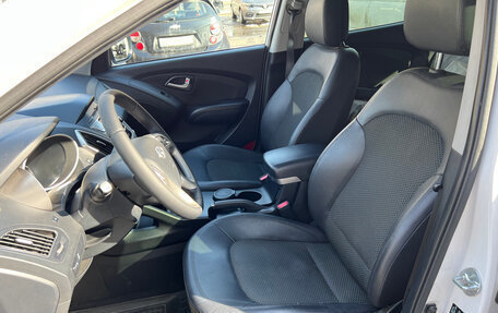 Hyundai ix35 I рестайлинг, 2013 год, 1 350 000 рублей, 10 фотография