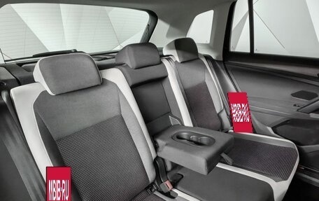 Volkswagen Tiguan II, 2019 год, 2 910 000 рублей, 17 фотография