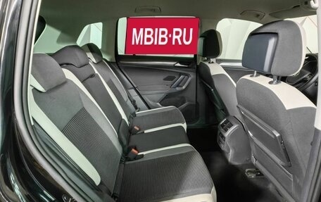 Volkswagen Tiguan II, 2019 год, 2 910 000 рублей, 16 фотография