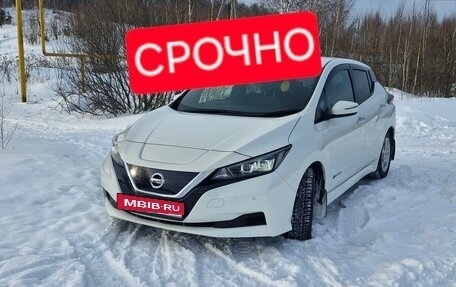 Nissan Leaf II, 2018 год, 1 400 000 рублей, 1 фотография
