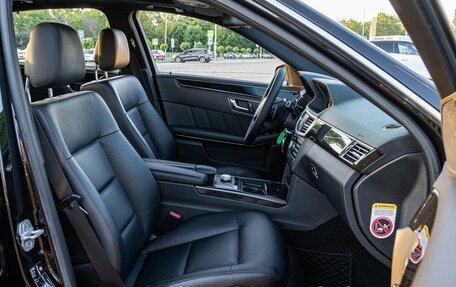 Mercedes-Benz E-Класс, 2011 год, 1 255 000 рублей, 19 фотография