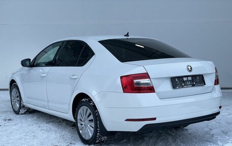 Skoda Octavia, 2017 год, 868 000 рублей, 8 фотография