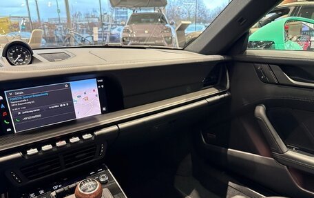 Porsche 911, 2025 год, 27 290 000 рублей, 15 фотография