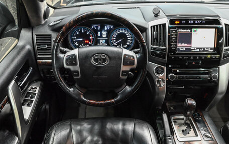 Toyota Land Cruiser 200, 2014 год, 3 350 000 рублей, 10 фотография