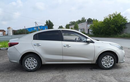 KIA Rio IV, 2019 год, 900 000 рублей, 3 фотография