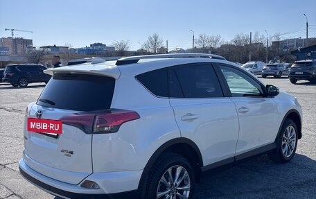 Toyota RAV4, 2017 год, 3 150 000 рублей, 5 фотография