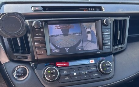 Toyota RAV4, 2017 год, 3 150 000 рублей, 12 фотография