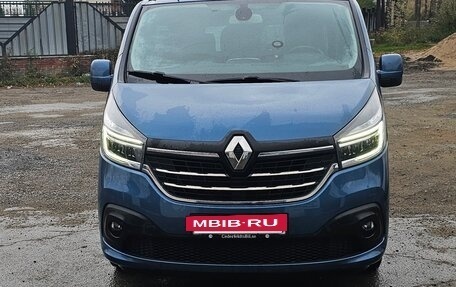Renault Trafic, 2020 год, 4 200 000 рублей, 2 фотография