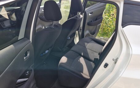 Nissan Leaf II, 2018 год, 1 400 000 рублей, 22 фотография