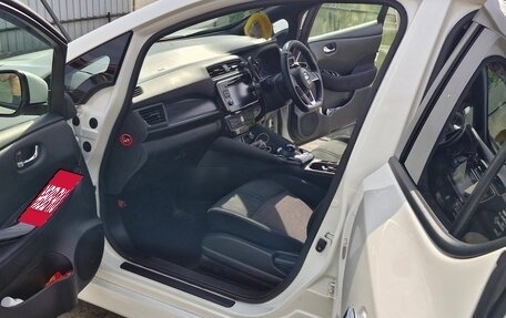 Nissan Leaf II, 2018 год, 1 400 000 рублей, 23 фотография