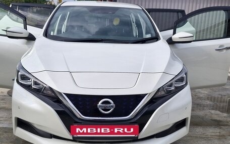 Nissan Leaf II, 2018 год, 1 400 000 рублей, 26 фотография