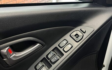 Hyundai ix35 I рестайлинг, 2011 год, 1 150 000 рублей, 10 фотография