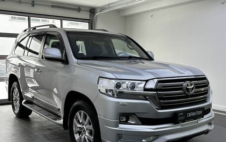 Toyota Land Cruiser 200, 2015 год, 4 499 000 рублей, 3 фотография