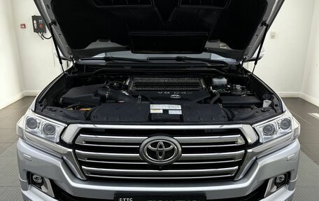 Toyota Land Cruiser 200, 2015 год, 4 499 000 рублей, 9 фотография