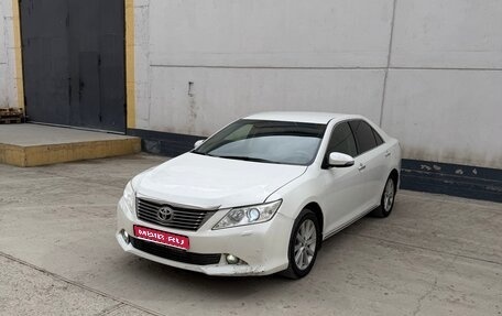 Toyota Camry, 2012 год, 1 100 000 рублей, 1 фотография