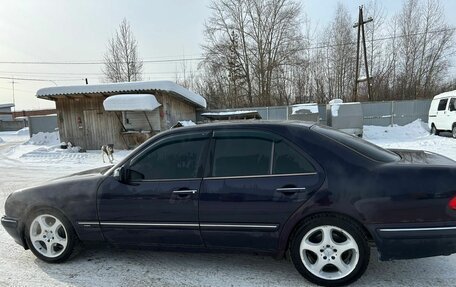 Mercedes-Benz E-Класс, 2000 год, 590 000 рублей, 2 фотография