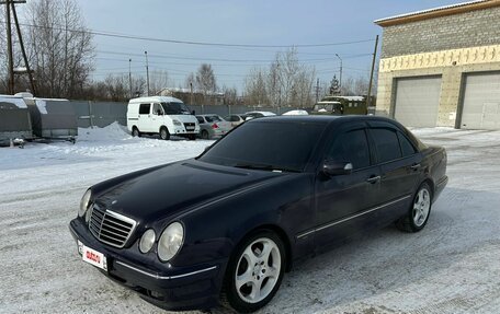 Mercedes-Benz E-Класс, 2000 год, 590 000 рублей, 3 фотография