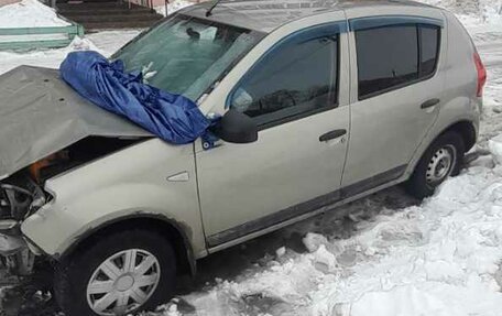 Renault Sandero I, 2012 год, 200 000 рублей, 2 фотография