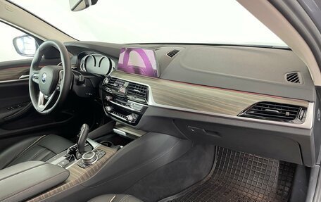 BMW 5 серия, 2019 год, 3 652 000 рублей, 9 фотография