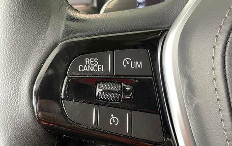 BMW 5 серия, 2019 год, 3 652 000 рублей, 20 фотография