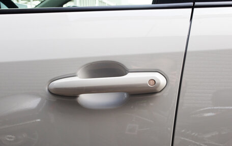 Toyota RAV4, 2025 год, 4 700 000 рублей, 11 фотография