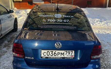 Volkswagen Polo VI (EU Market), 2019 год, 700 000 рублей, 2 фотография