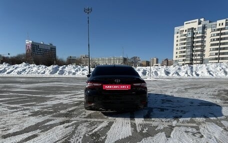 Toyota Camry, 2018 год, 2 590 000 рублей, 5 фотография