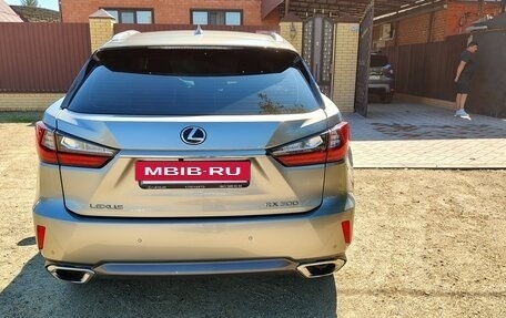 Lexus RX IV рестайлинг, 2018 год, 3 880 000 рублей, 9 фотография