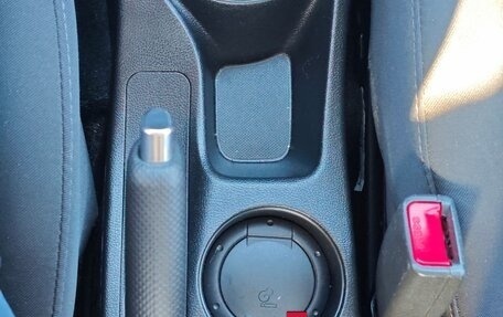 Hyundai Solaris II рестайлинг, 2016 год, 1 250 000 рублей, 19 фотография