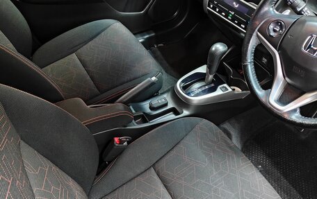 Honda Fit III, 2013 год, 1 240 000 рублей, 12 фотография