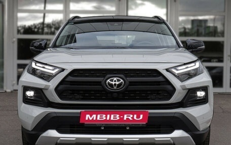 Toyota RAV4, 2025 год, 4 600 000 рублей, 2 фотография