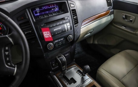 Mitsubishi Pajero IV, 2007 год, 1 399 000 рублей, 18 фотография