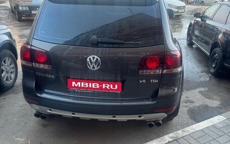 Volkswagen Touareg III, 2010 год, 1 500 000 рублей, 3 фотография