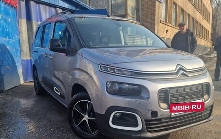 Citroen Berlingo III, 2022 год, 3 800 000 рублей, 2 фотография