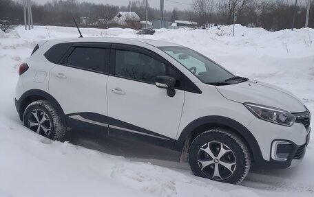 Renault Kaptur I рестайлинг, 2021 год, 1 565 000 рублей, 4 фотография