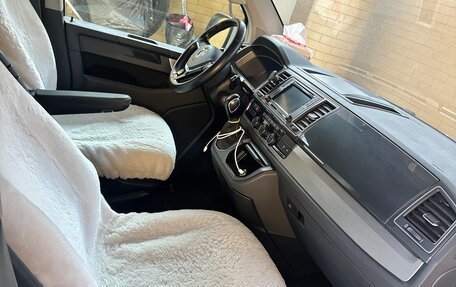 Volkswagen Caravelle T6 рестайлинг, 2018 год, 6 800 000 рублей, 4 фотография