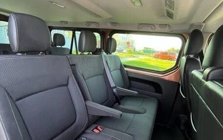 Renault Trafic, 2020 год, 3 200 000 рублей, 7 фотография