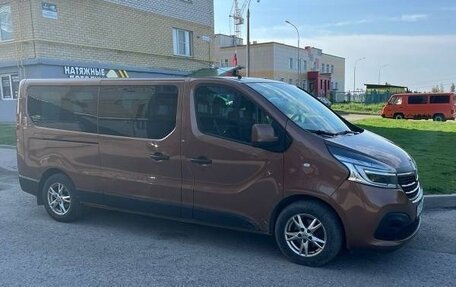 Renault Trafic, 2020 год, 3 200 000 рублей, 4 фотография