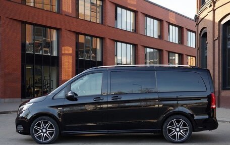 Mercedes-Benz V-Класс, 2017 год, 5 690 000 рублей, 4 фотография