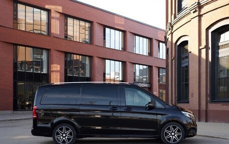 Mercedes-Benz V-Класс, 2017 год, 5 690 000 рублей, 9 фотография