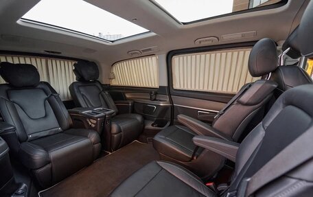 Mercedes-Benz V-Класс, 2017 год, 5 690 000 рублей, 19 фотография