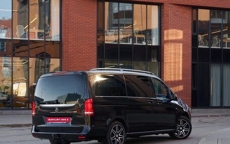 Mercedes-Benz V-Класс, 2017 год, 5 690 000 рублей, 8 фотография