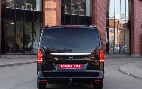 Mercedes-Benz V-Класс, 2017 год, 5 690 000 рублей, 7 фотография