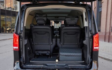 Mercedes-Benz V-Класс, 2017 год, 5 690 000 рублей, 30 фотография