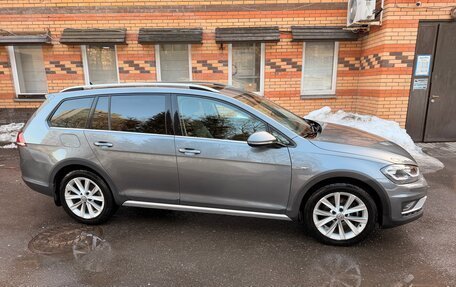 Volkswagen Golf VII, 2019 год, 2 550 000 рублей, 20 фотография