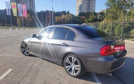 BMW 3 серия, 2005 год, 695 000 рублей, 10 фотография