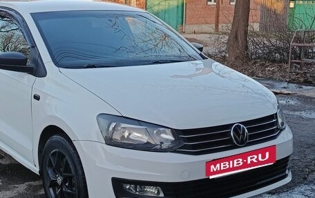 Volkswagen Polo VI (EU Market), 2018 год, 685 000 рублей, 2 фотография